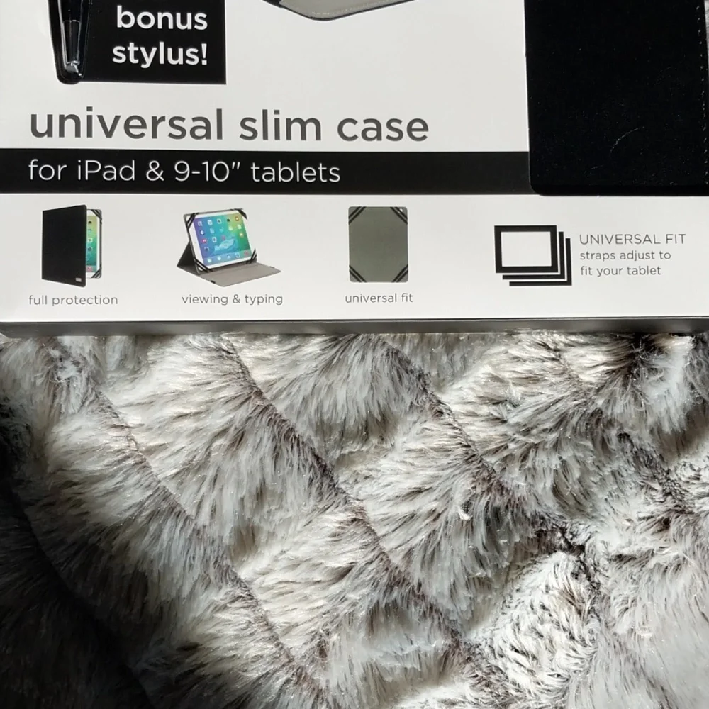 NWT iHome Universal Slim Case For iPad & 9-10
